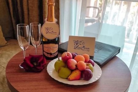Отель "Ла Мелия" / "La Melia"